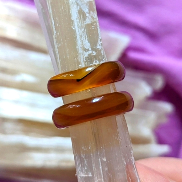 🤎 Set of 2 Banded Agate Warm Caramel Brown Semi-Precious Band Rings ~ 7 1/2 - Picture 16 of 16